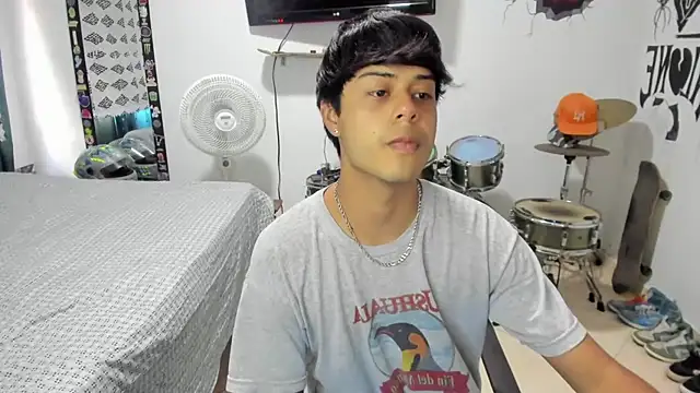 Zack falcon online show from 02-13-25, 07:21