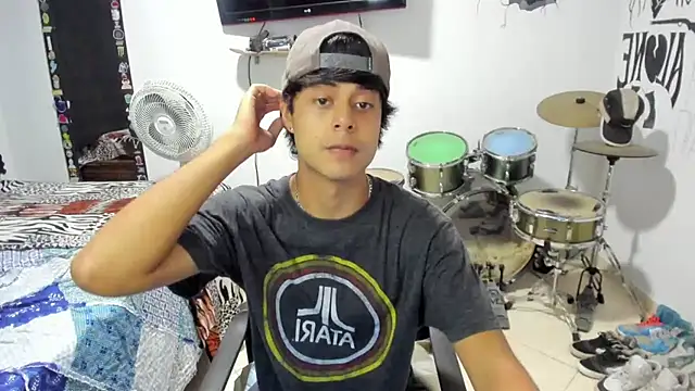 Zack falcon online show from 09-23-25, 03:20