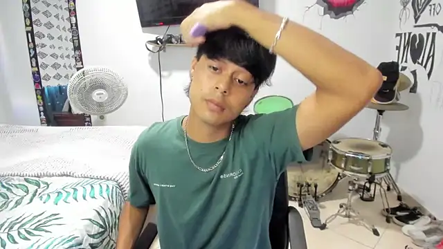 Snapshot of Zack_falcon chatting on 02-04-26, 09:09 Zack falcon online show from 02-04-26, 09:09