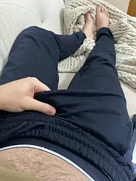 Snapshot of okanist chatting on 01-26-25, 12:05 okanist online show from 01-26-25, 12:05