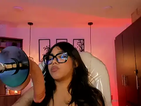 Olivia ds online show from 01-28-25, 07:22