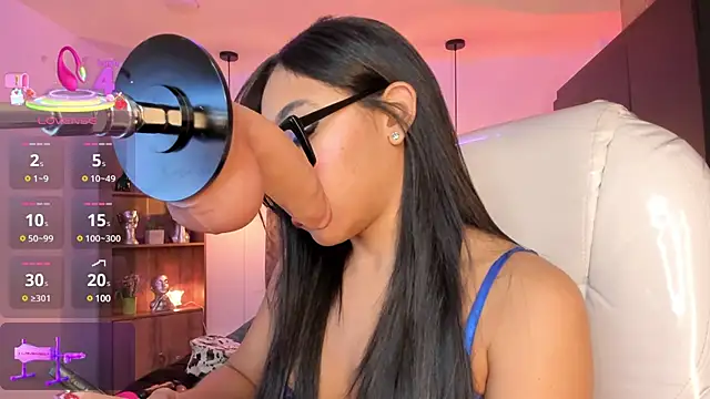 Olivia ds online show from 02-21-25, 04:18