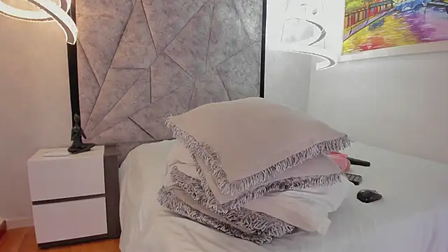 Snapshot of AmandaNordby_ chatting on 01-31-25, 08:43 AmandaNordby online show from 01-31-25, 08:43