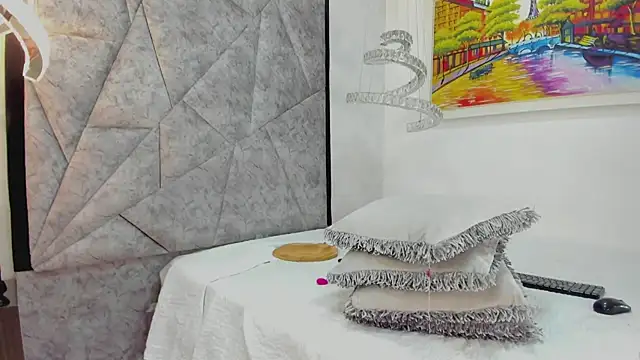 Snapshot of AmandaNordby_ chatting on 02-26-25, 01:32 AmandaNordby online show from 02-26-25, 01:32