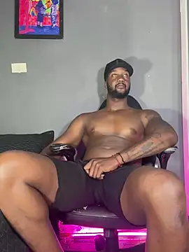 Snapshot of blackdrey18 chatting on 01-28-25, 05:03 blackdrey18 online show from 01-28-25, 05:03