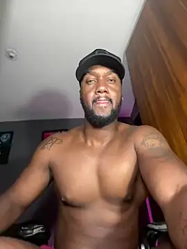 Snapshot of blackdrey18 chatting on 02-13-25, 02:31 blackdrey18 online show from 02-13-25, 02:31