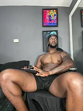 Snapshot of blackdrey18 chatting on 02-22-25, 01:46 blackdrey18 online show from 02-22-25, 01:46