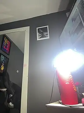 Snapshot of blackdrey18 chatting on 02-28-25, 03:15 blackdrey18 online show from 02-28-25, 03:15