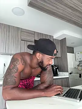 Snapshot of blackdrey18 chatting on 03-18-25, 04:37 blackdrey18 online show from 03-18-25, 04:37