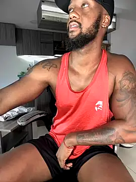 Snapshot of blackdrey18 chatting on 09-13-25, 01:55 blackdrey18 online show from 09-13-25, 01:55