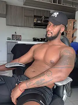 Snapshot of blackdrey18 chatting on 10-03-25, 04:37 blackdrey18 online show from 10-03-25, 04:37