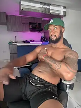 Snapshot of blackdrey18 chatting on 10-04-25, 02:04 blackdrey18 online show from 10-04-25, 02:04