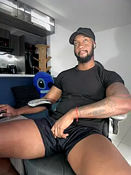 Snapshot of blackdrey18 chatting on 10-10-25, 01:21 blackdrey18 online show from 10-10-25, 01:21