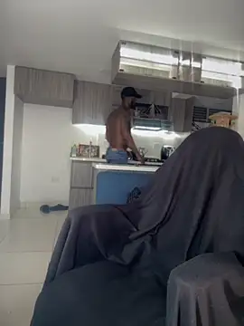 Snapshot of blackdrey18 chatting on 10-18-25, 02:51 blackdrey18 online show from 10-18-25, 02:51