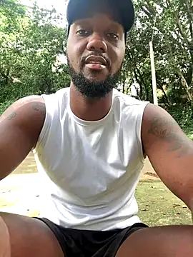 Snapshot of blackdrey18 chatting on 11-15-25, 03:52 blackdrey18 online show from 11-15-25, 03:52