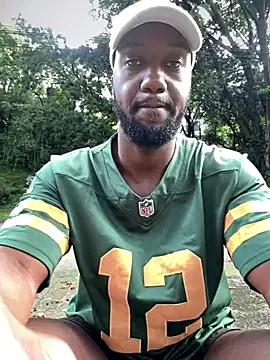 Snapshot of blackdrey18 chatting on 11-16-25, 01:49 blackdrey18 online show from 11-16-25, 01:49