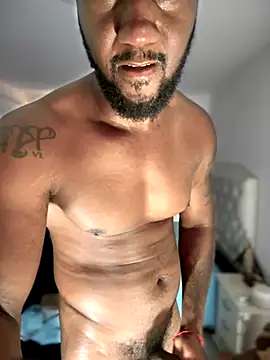 Snapshot of blackdrey18 chatting on 11-19-25, 01:22 blackdrey18 online show from 11-19-25, 01:22