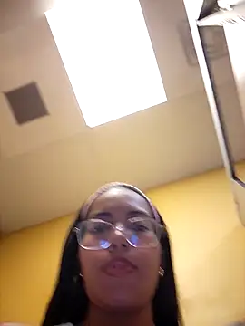 Snapshot of SheenaBrooke chatting on 10-06-25, 09:01 SheenaBrooke online show from 10-06-25, 09:01