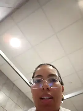 Snapshot of SheenaBrooke chatting on 10-31-25, 03:57 SheenaBrooke online show from 10-31-25, 03:57