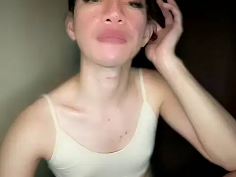 Snapshot of QUEEN_LILITH chatting on 02-20-25, 10:27 QUEEN LILITH online show from 02-20-25, 10:27