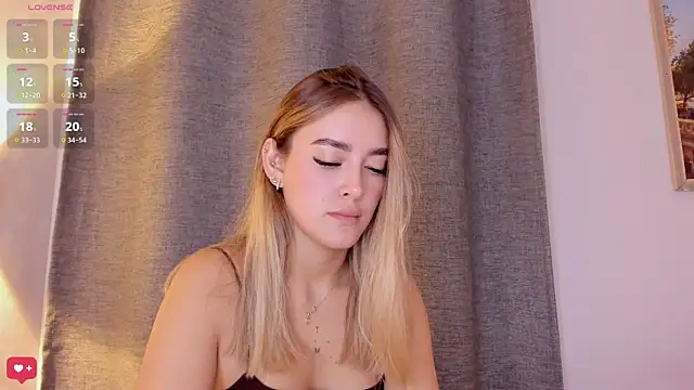 Assh lee  online show from 10-10-25, 12:48