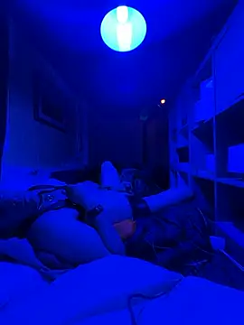 cumhungrybottom4u online show from 03-13-26, 08:32