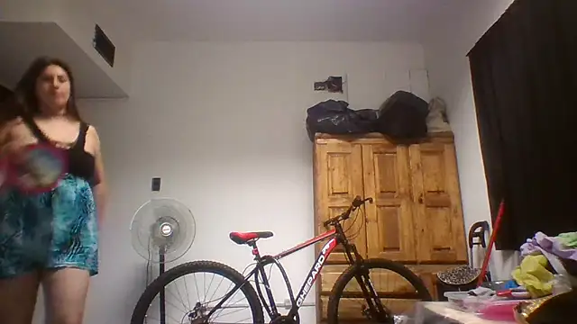 La pauli latina online show from 12-10-24, 04:45