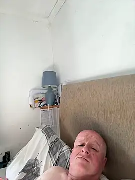 Snapshot of locallad88 chatting on 09-08-25, 03:44 locallad88 online show from 09-08-25, 03:44