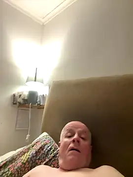 Snapshot of locallad88 chatting on 09-30-25, 10:59 locallad88 online show from 09-30-25, 10:59