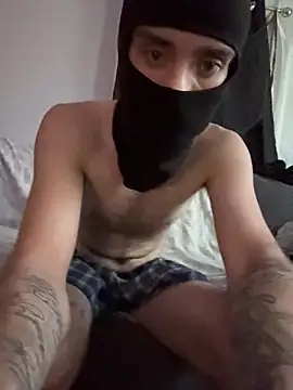 Snapshot of KcCumz19 chatting on 11-01-25, 02:30 KcCumz19 online show from 11-01-25, 02:30