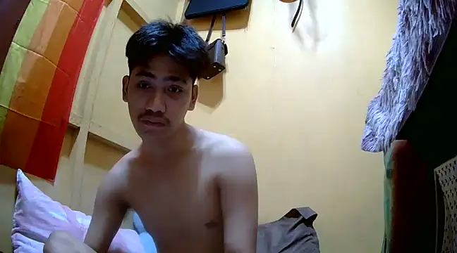 Snapshot of gaysucker6969 chatting on 12-03-24, 03:11 gaysucker6969 online show from 12-03-24, 03:11