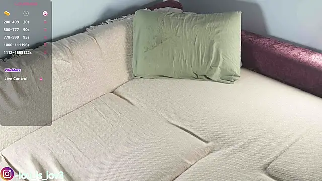 Snapshot of Louis_Karlos chatting on 10-09-25, 03:59 Louis Karlos online show from 10-09-25, 03:59