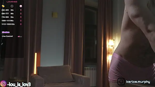 Snapshot of Louis_Karlos chatting on 10-23-25, 03:17 Louis Karlos online show from 10-23-25, 03:17