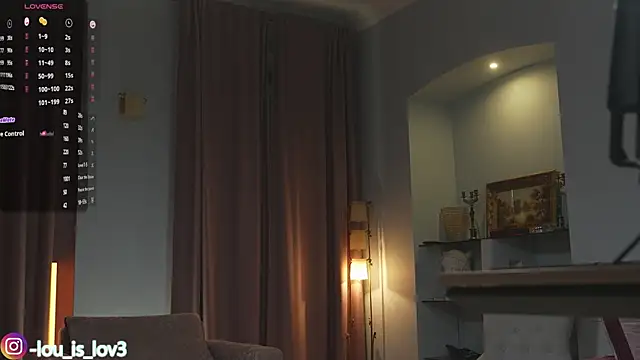 Snapshot of Louis_Karlos chatting on 10-29-25, 04:37 Louis Karlos online show from 10-29-25, 04:37