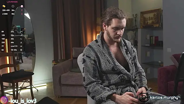 Snapshot of Louis_Karlos chatting on 11-25-25, 04:45 Louis Karlos online show from 11-25-25, 04:45