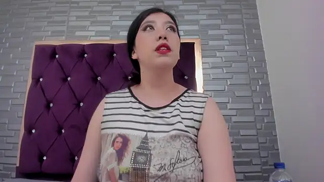 AntoneellaF online show from 12-27-24, 08:28