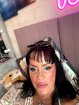 Lolaley2 online show from 10-13-25, 07:41