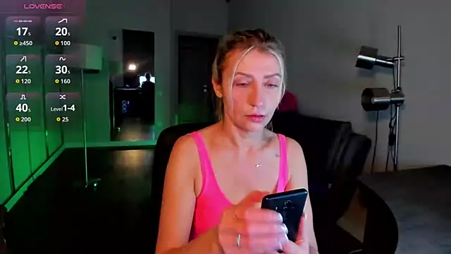 ZoeGrant online show from 02-08-26, 09:51