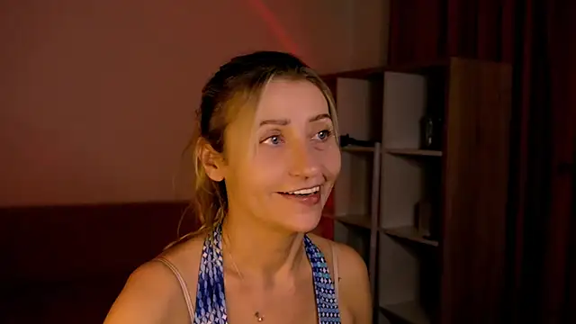 ZoeGrant online show from 04-10-26, 07:40