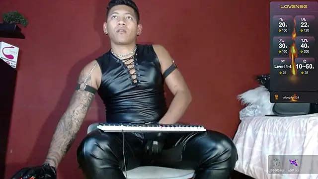 TomLover 12 online show from 02-16-25, 09:59