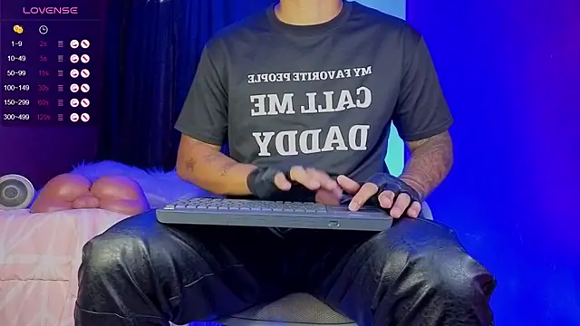 TomLover 12 online show from 10-09-25, 12:25