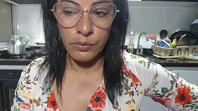 kateleyagrey online show from 04-21-26, 01:42