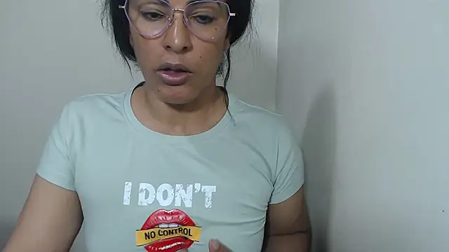 kateleyagrey online show from 06-11-26, 12:32