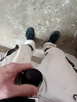 GeilerSchweizer online show from 11-20-25, 03:12