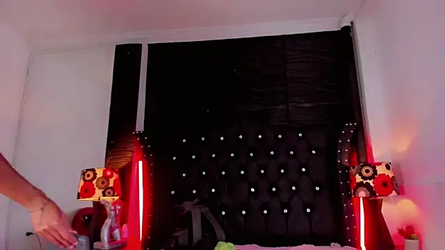 Lucia-sex online show from 03-27-26, 07:24