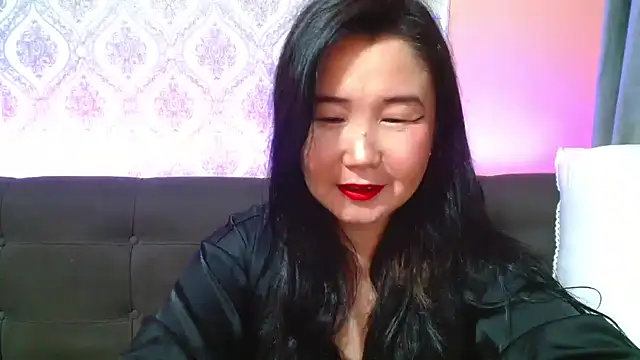 Snapshot of Bet_Lu chatting on 01-15-25, 11:19 Bet Lu online show from 01-15-25, 11:19