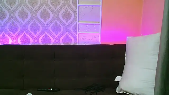 Snapshot of Bet_Lu chatting on 01-16-25, 02:19 Bet Lu online show from 01-16-25, 02:19