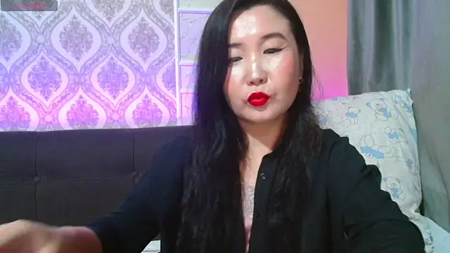 Snapshot of Bet_Lu chatting on 03-07-25, 05:28 Bet Lu online show from 03-07-25, 05:28