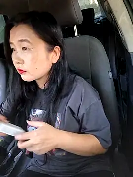 Snapshot of Bet_Lu chatting on 09-12-25, 10:26 Bet Lu online show from 09-12-25, 10:26