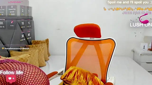 Snapshot of Miss_Cattleya69 chatting on 03-20-25, 01:15 Miss Cattleya69 online show from 03-20-25, 01:15